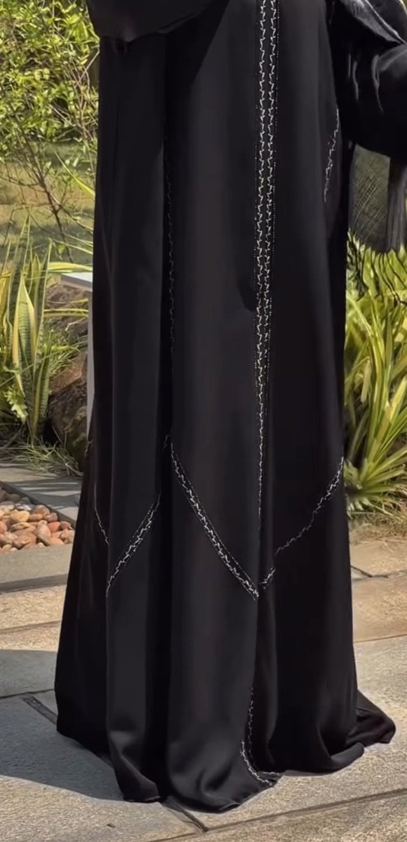 Jewel Detail Black Abaya - Black