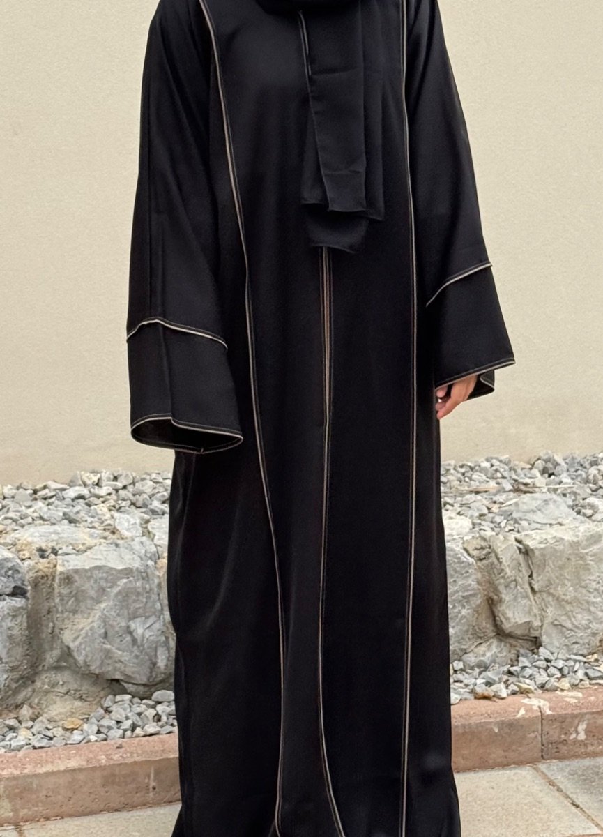 Clean Line Black Abaya - Black